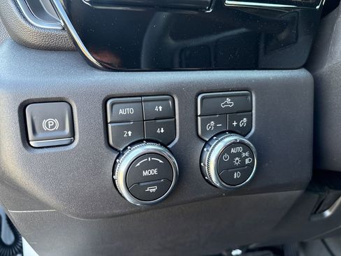 New 2026 GMC Sierra 1500 Elevation w/ X31 Off-Road Package AWD/4WD image 21