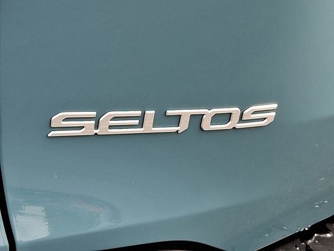 New 2026 Kia Seltos SX w/ SX Sunroof Package image 14