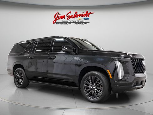 Used 2025 Cadillac Escalade ESV Sport w/ LPO, ONYX Package AWD/4WD image 1
