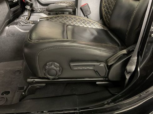 Used 2021 Jeep Wrangler Unlimited Sahara image 20