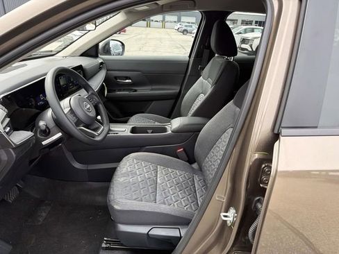 New 2026 Nissan Kicks SV w/ Cold Weather Package AWD/4WD image 13