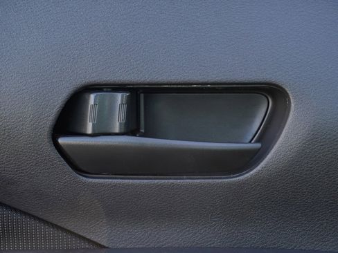 Certified 2024 Nissan Kicks S image 7