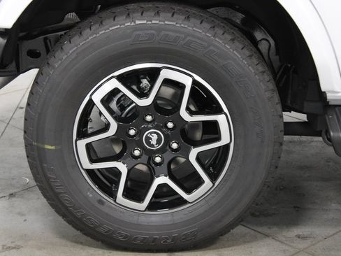 New 2026 Ford Bronco Outer Banks AWD/4WD image 13