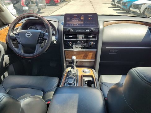 Used 2022 Nissan Armada SL w/ Captain's Chairs Package AWD/4WD image 7