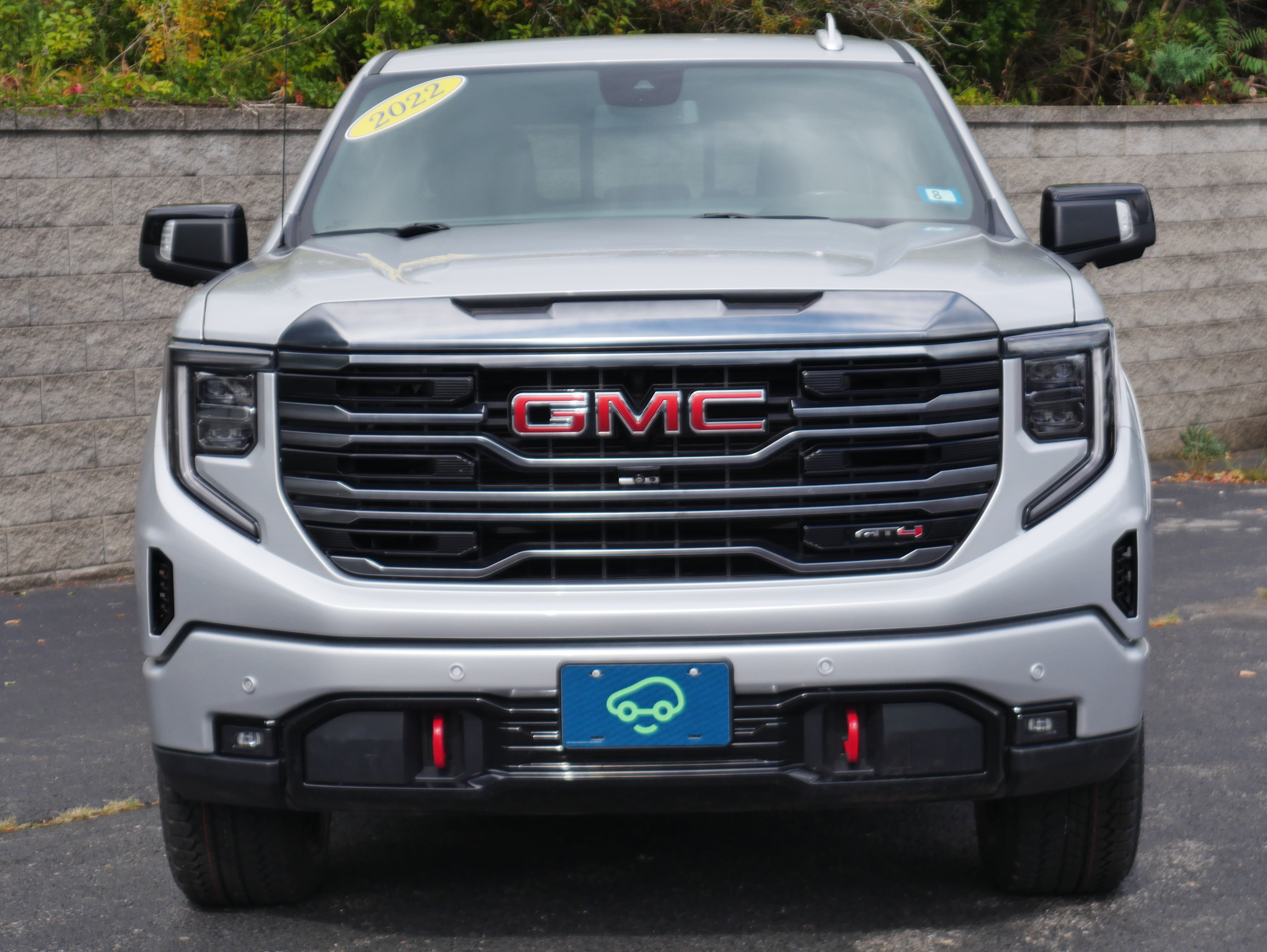 Certified 2022 GMC Sierra 1500 AT4 w/ AT4 Premium Package AWD/4WD image 2
