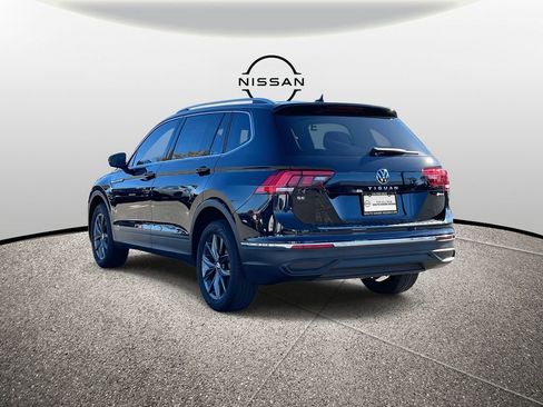 Used 2022 Volkswagen Tiguan SE image 8