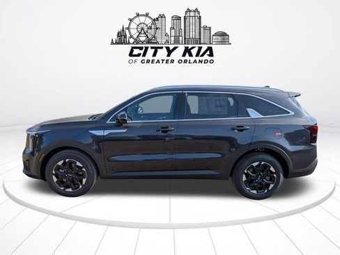 New 2026 Kia Sorento S FWD image 3