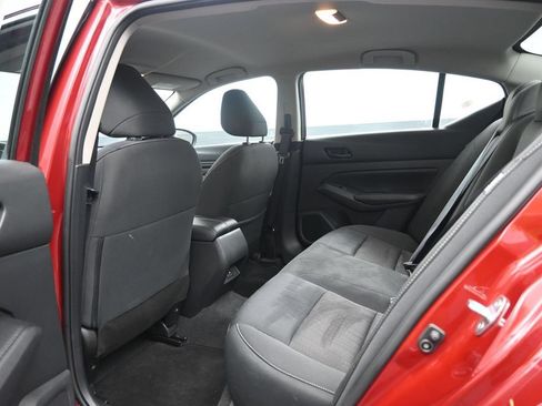 Used 2025 Nissan Altima 2.5 SV FWD image 24