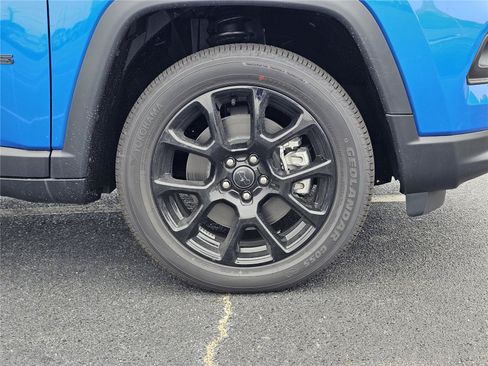 New 2026 Jeep Compass Latitude AWD/4WD image 6
