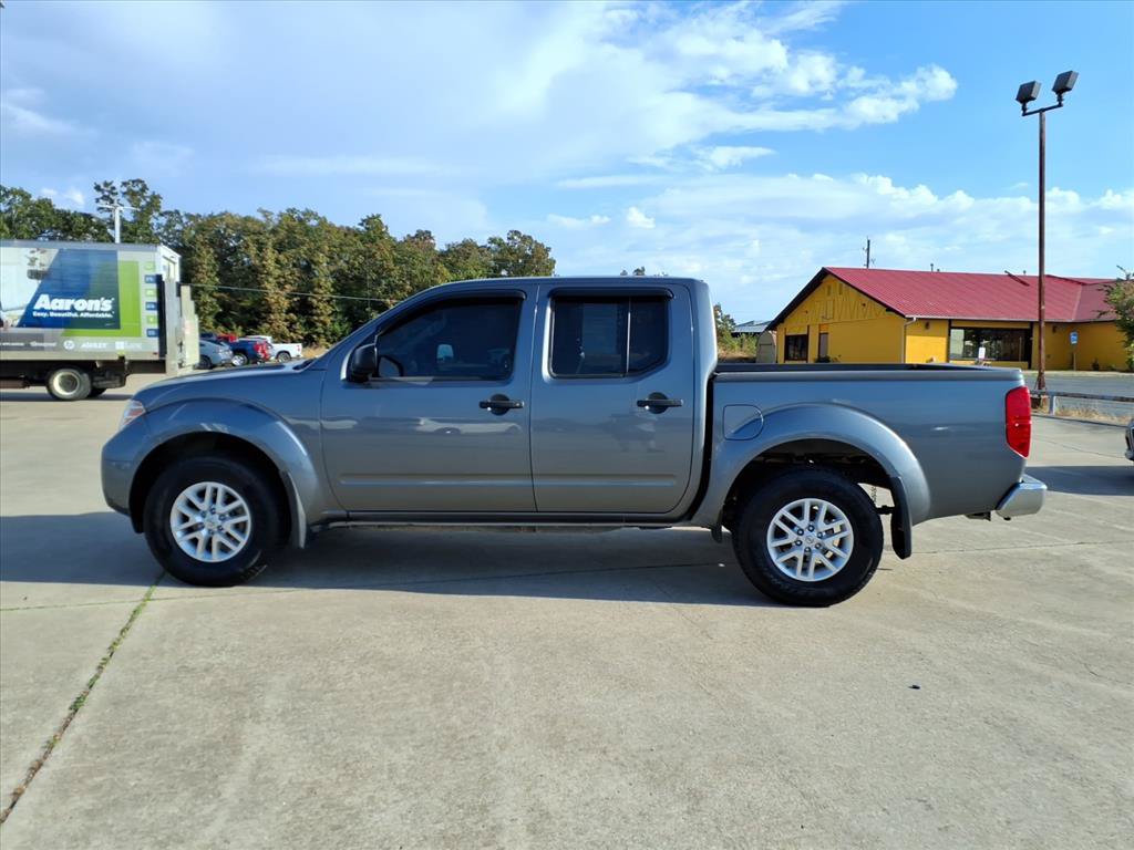 Used 2018 Nissan Frontier SV AWD/4WD image 3