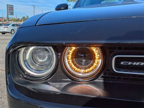 Used 2023 Dodge Challenger R/T image 10