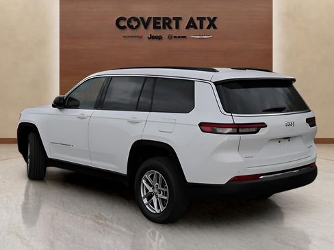 New 2025 Jeep Grand Cherokee L Laredo image 3