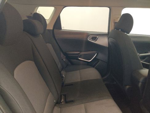 Used 2022 Kia Soul LX w/ Technology Package image 19