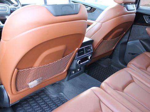 Used 2019 Audi Q7 3.0T Prestige image 46