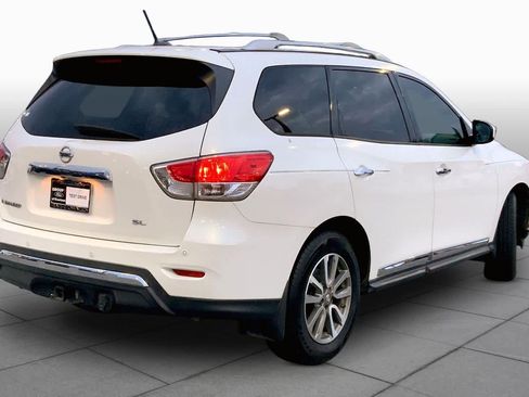 Used 2014 Nissan Pathfinder SL w/ SL Premium Package FWD image 12
