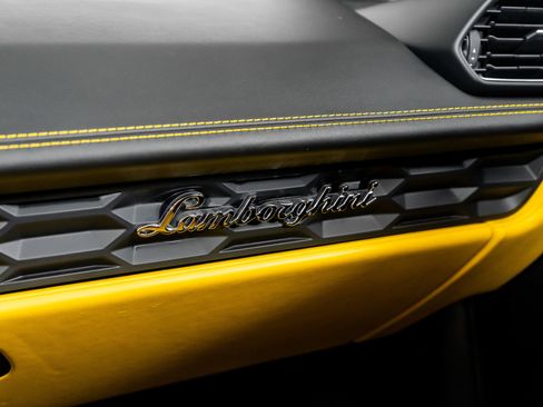 Used 2016 Lamborghini Huracan LP 610-4 image 38