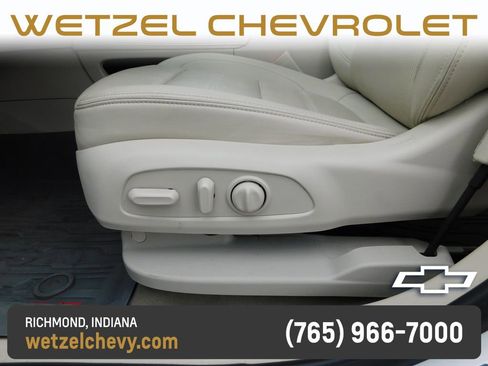 Used 2023 GMC Acadia Denali w/ Denali Technology Package AWD/4WD image 14