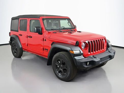 Used 2022 Jeep Wrangler Unlimited Sport w/ Technology Group AWD/4WD image 37