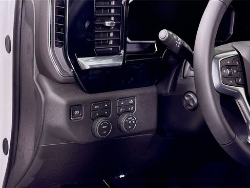 New 2026 Chevrolet Silverado 1500 LTZ w/ LTZ Premium Package image 5