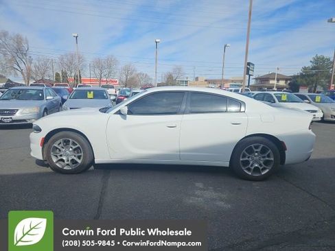 Used 2016 Dodge Charger SE w/ Popular Equipment Group image 6