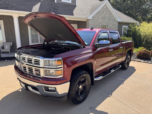 Used 2015 Chevrolet Silverado 1500 LTZ Z71 AWD/4WD image 23