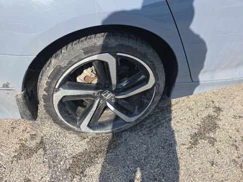 Used 2022 Honda Accord Sport image 12