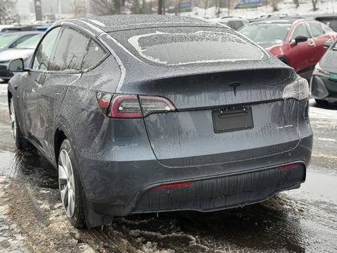 Used 2020 Tesla Model Y Long Range image 5