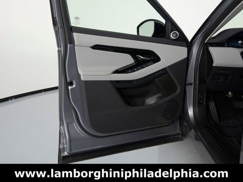 Used 2025 Land Rover Range Rover Evoque S AWD/4WD image 9