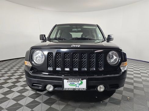 Used 2014 Jeep Patriot Sport w/ Power Value Group image 2