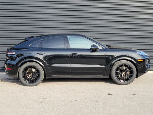 New 2026 Porsche Cayenne Coupe image 8