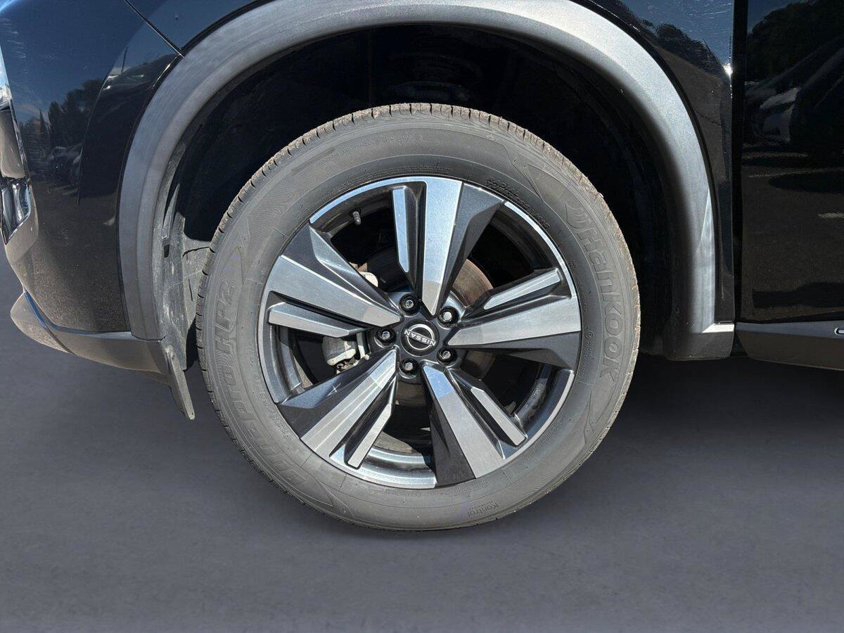 Used 2023 Nissan Rogue SL AWD/4WD image 14