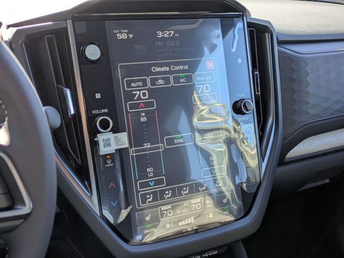 Used 2025 Subaru Forester Limited image 28