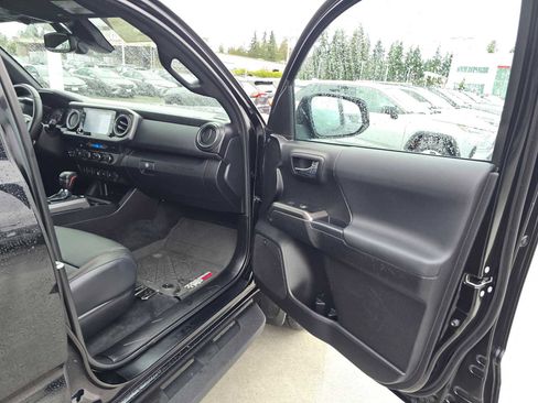 Certified 2022 Toyota Tacoma TRD Pro image 10