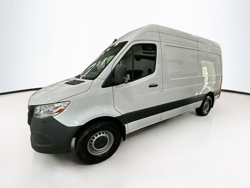 Used 2026 Mercedes-Benz Sprinter 2500 image 5