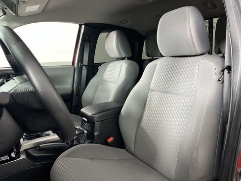 Used 2023 Toyota Tacoma SR5 w/ SR5 Appearance Package RWD image 11