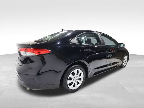 Used 2024 Toyota Corolla LE image 4