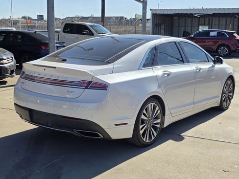 Used 2017 Lincoln MKZ Reserve w/ Luxury Package image 5