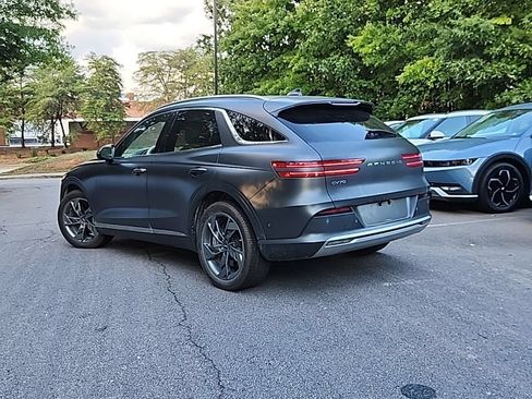 Used 2023 Genesis Electrified GV70 AWD/4WD image 3