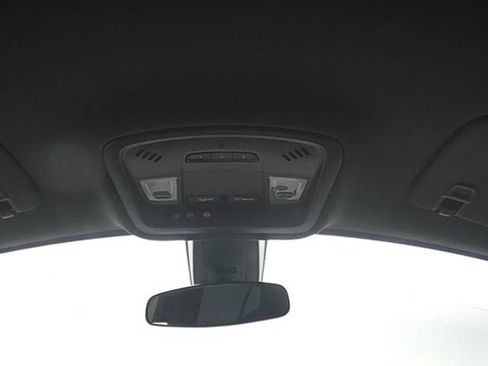 Used 2023 Chevrolet Traverse LT AWD/4WD image 30