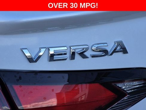 New 2025 Nissan Versa SR w/ Trunk Package FWD image 25