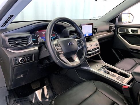 Certified 2023 Ford Explorer XLT w/ Equipment Group 202A image 14