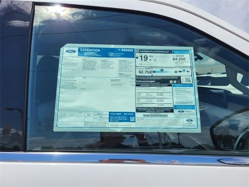 New 2025 Ford Expedition Active image 11