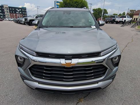 Used 2026 Chevrolet TrailBlazer LT w/ Driver Confidence Package image 3