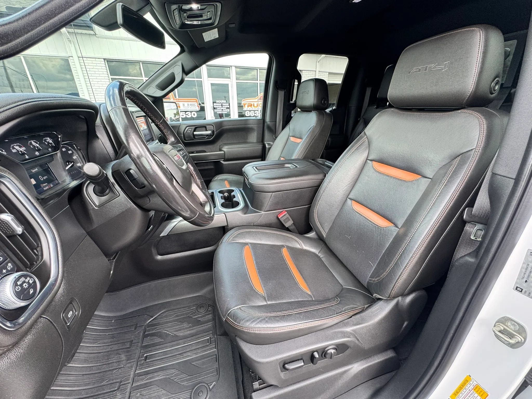 Used 2019 GMC Sierra 1500 AT4 w/ AT4 Premium Package AWD/4WD image 9