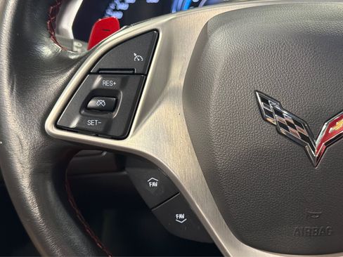 Used 2019 Chevrolet Corvette Stingray Convertible RWD image 32
