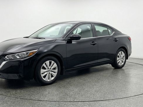 Used 2025 Nissan Sentra S image 3