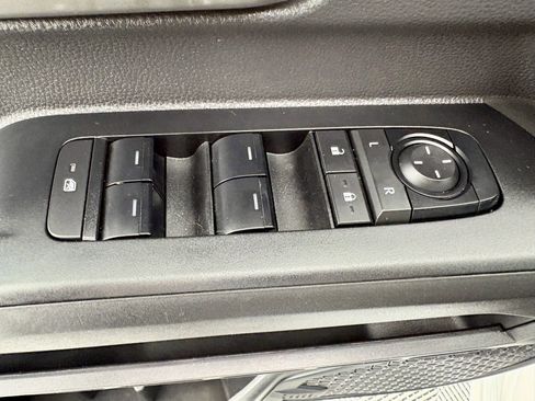 Used 2024 Toyota Tacoma TRD Sport w/ TRD Sport Upgrade Package image 12