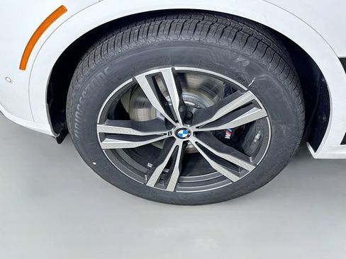 New 2026 BMW X7 xDrive40i w/ M Sport Package image 32