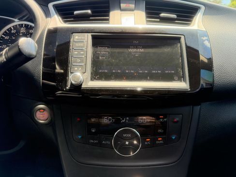 Used 2019 Nissan Sentra SV FWD image 16