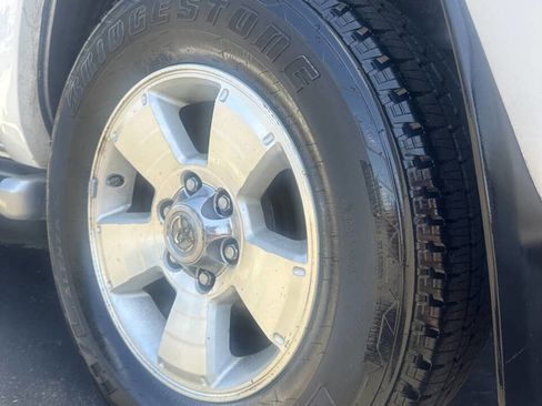 Used 2004 Toyota 4Runner Limited AWD/4WD image 17